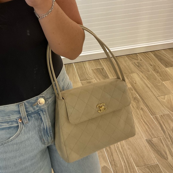 Chanel Bag - Picture 9 of 9